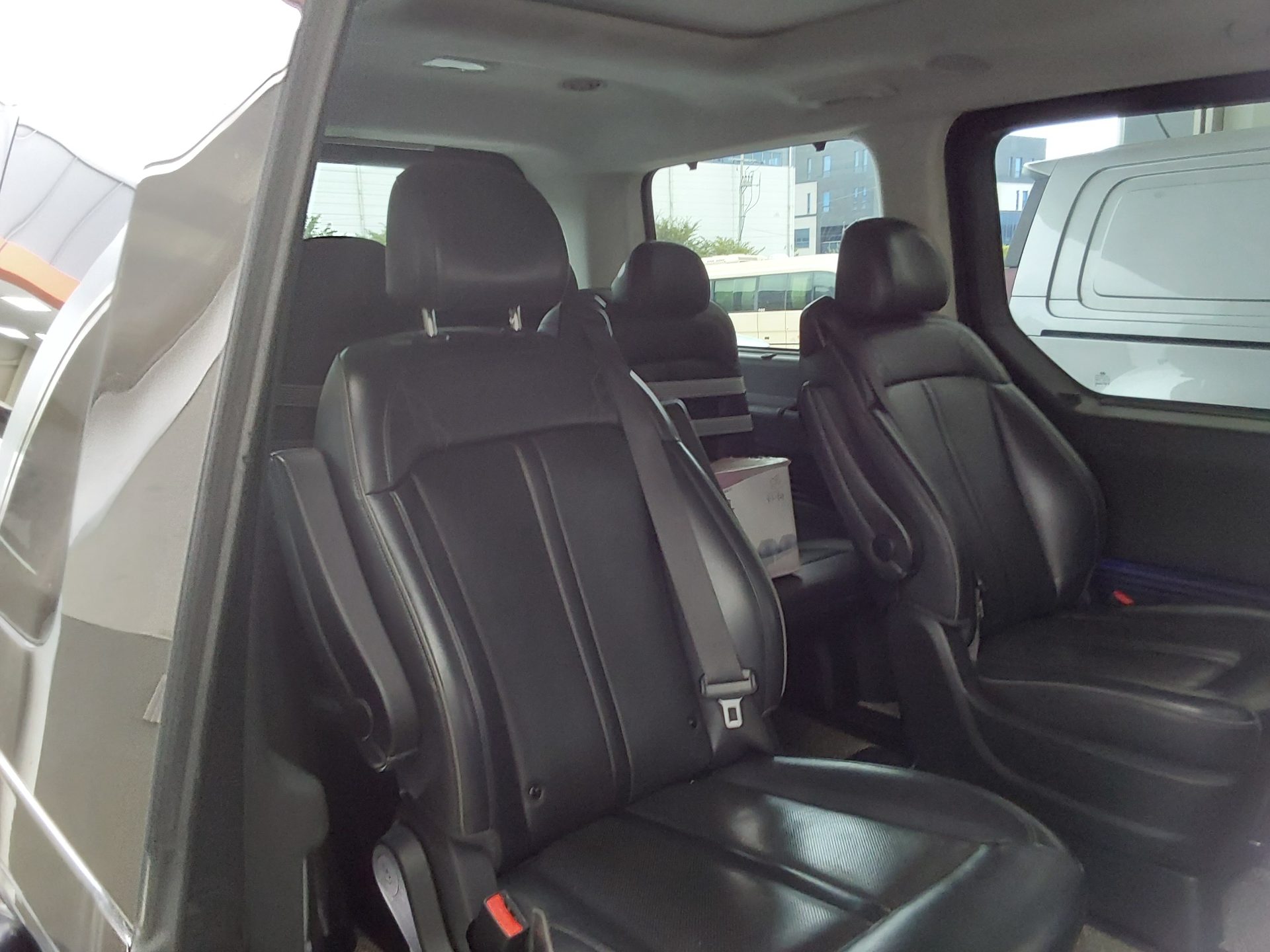 2022 - hyundai staria