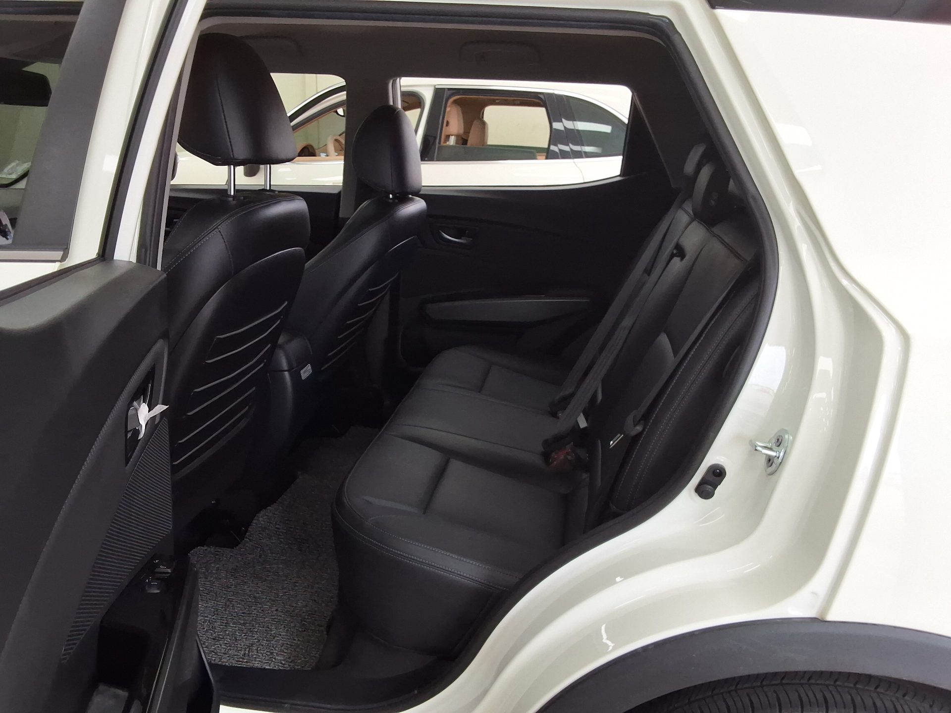 2024 - ssangyong tivoli