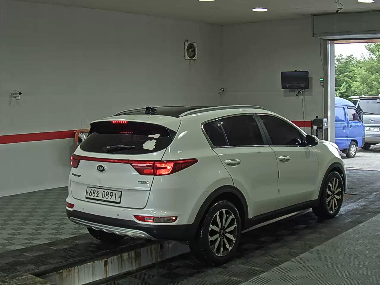 2016 - kia sportage