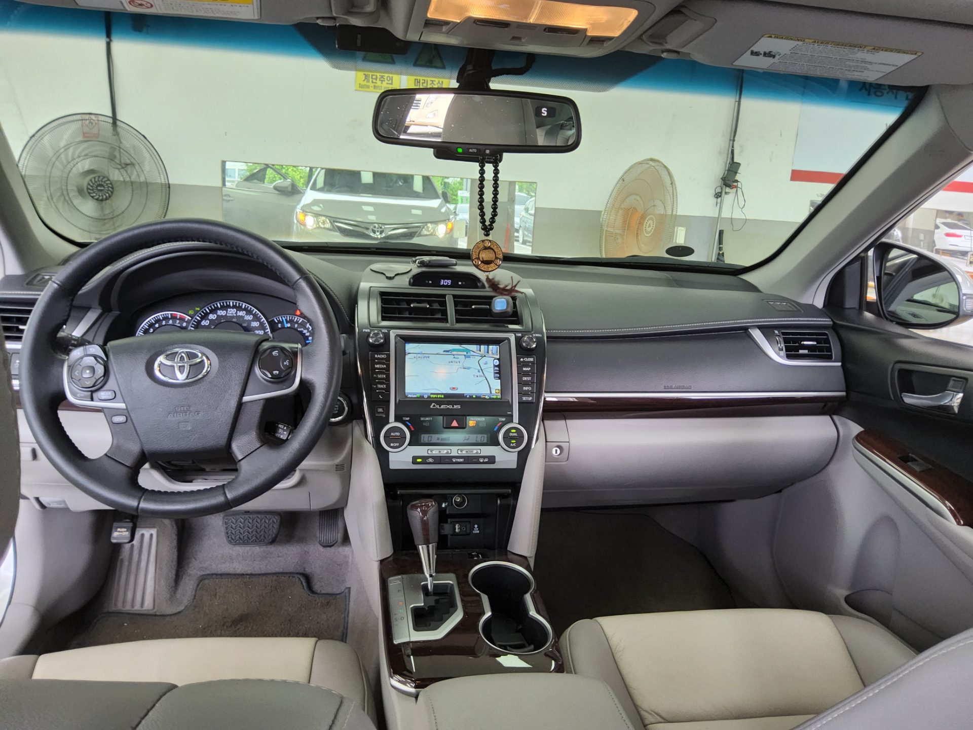 2014 - toyota camry