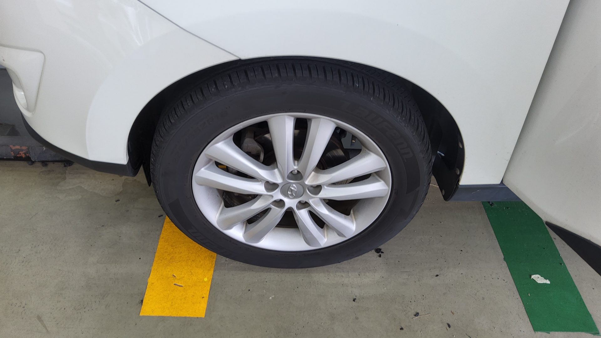 2012 - hyundai tucson