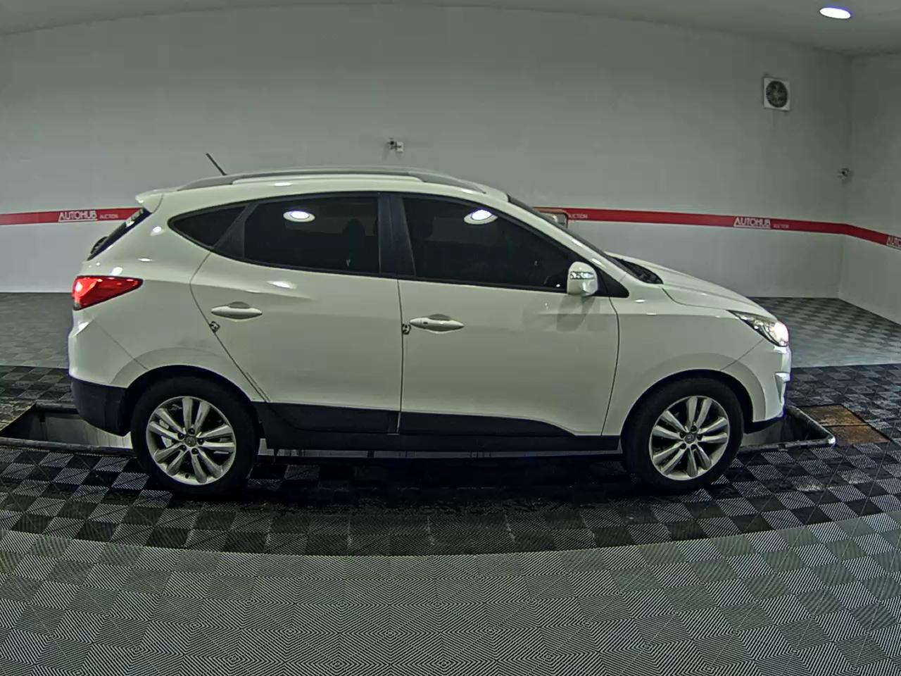2012 - hyundai tucson