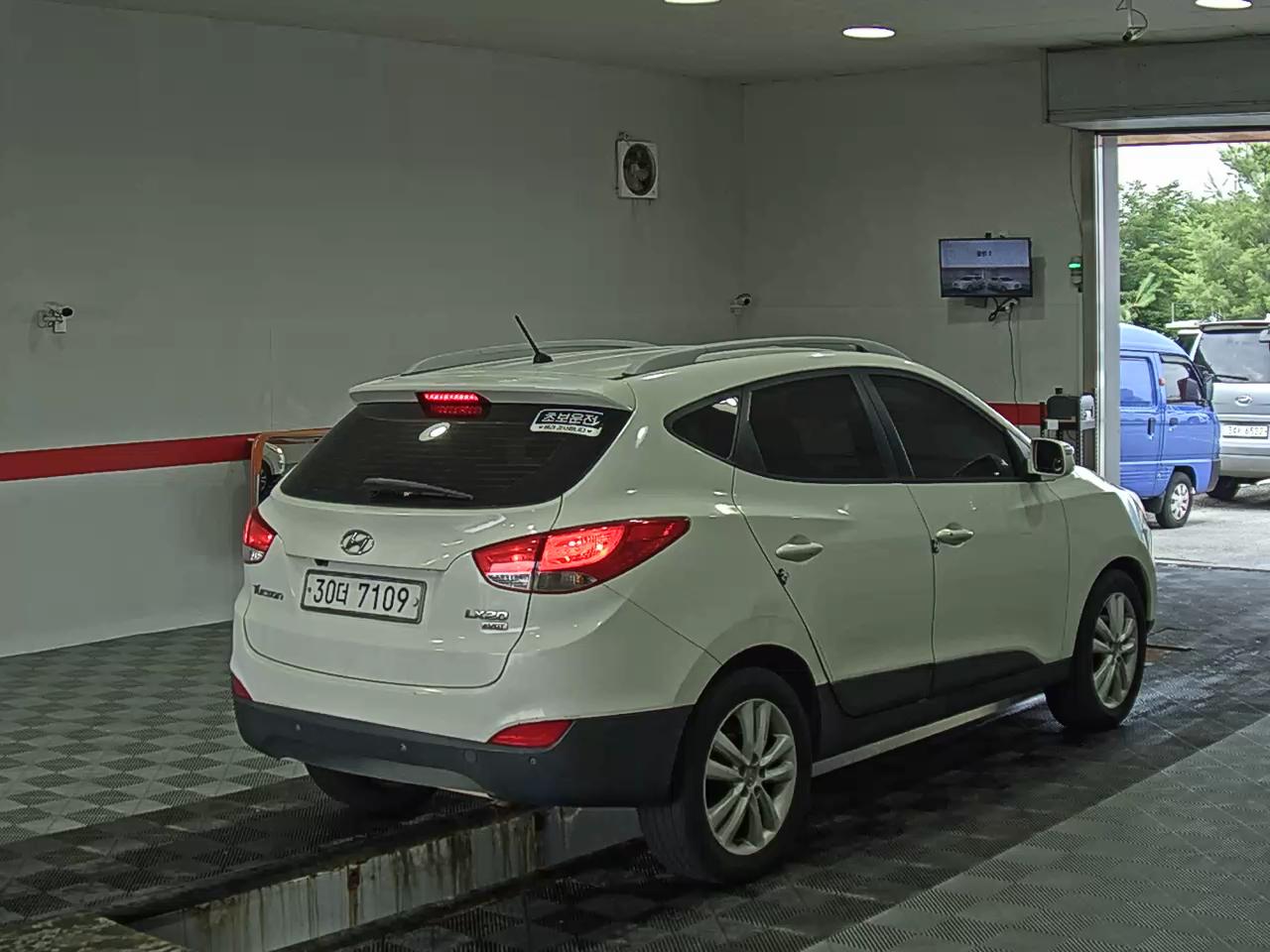 2012 - hyundai tucson