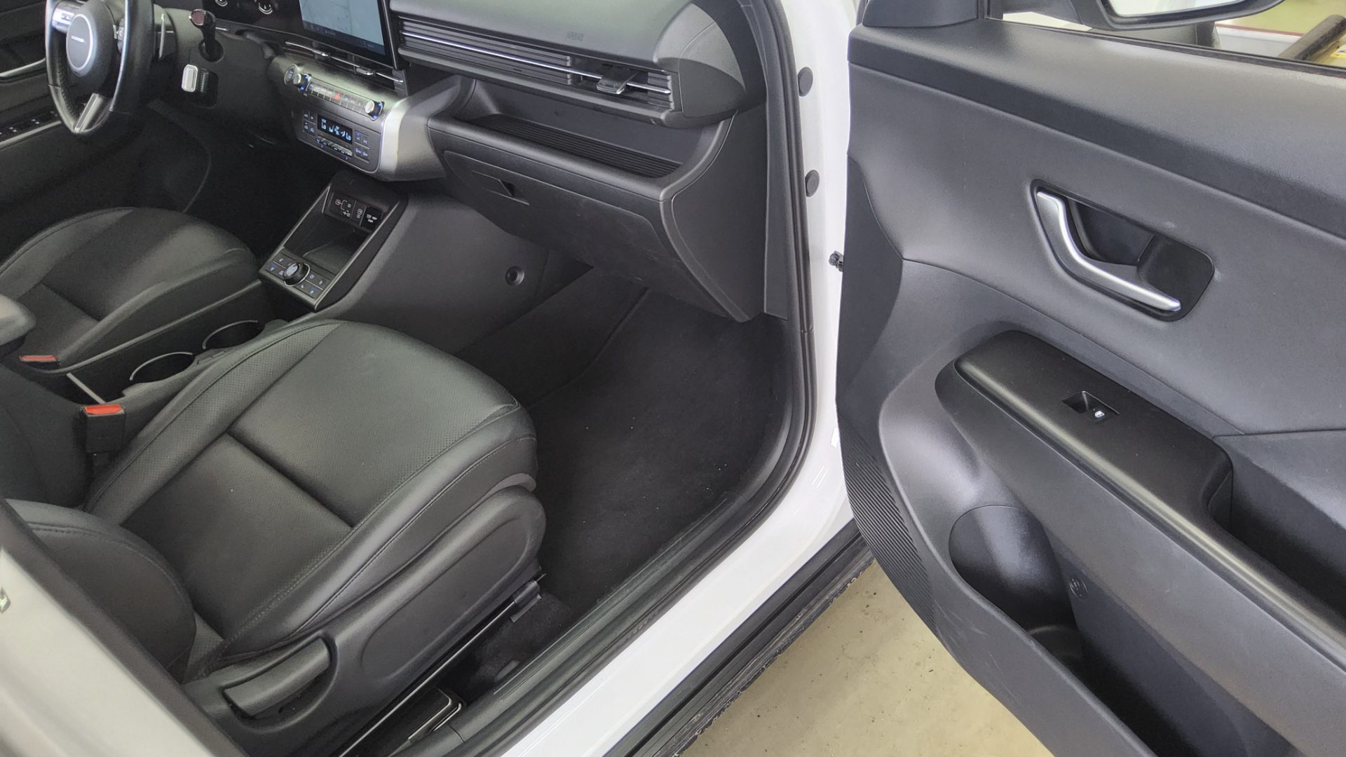 2023 - hyundai kona