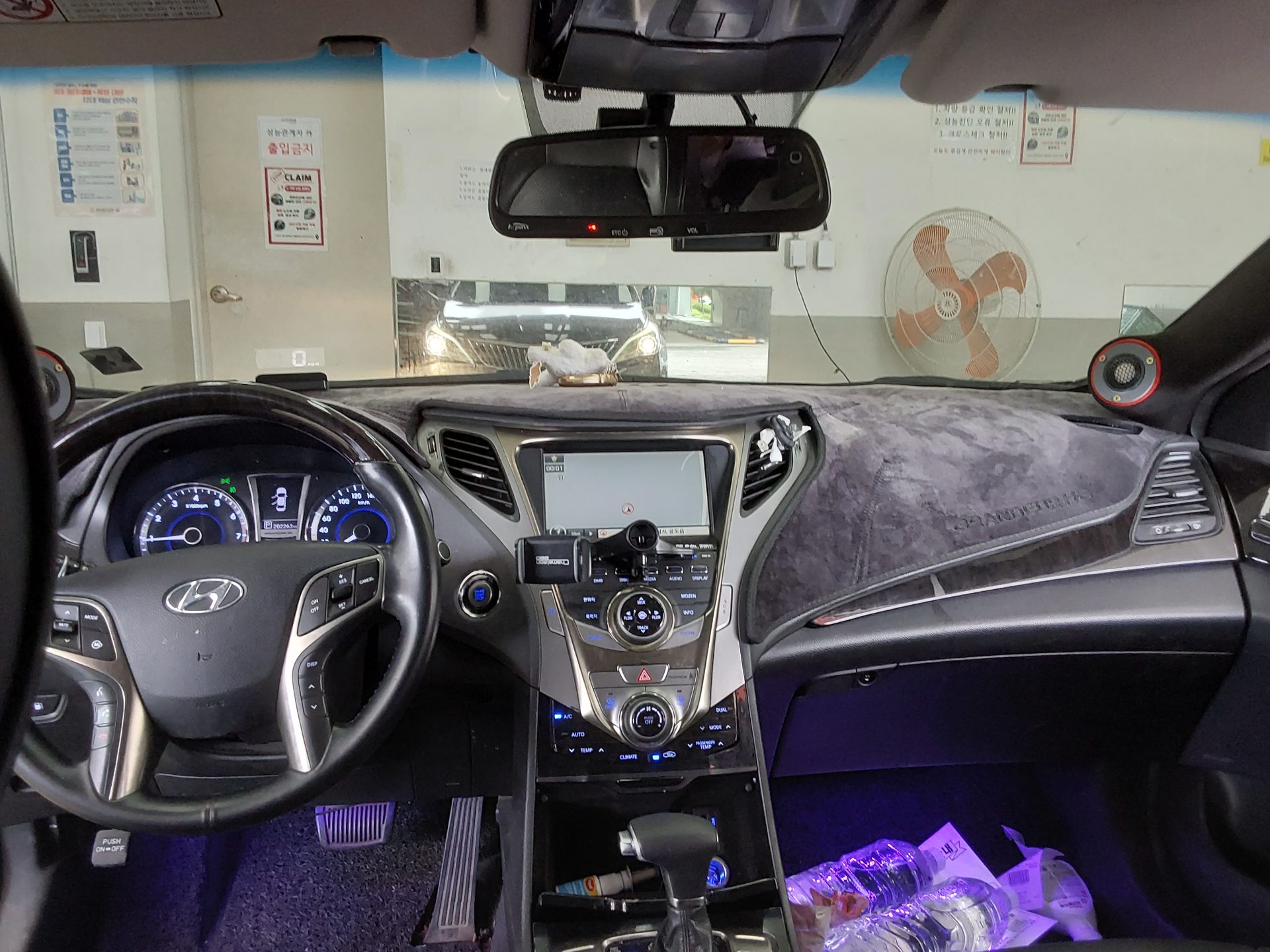 2011 - hyundai grandeur