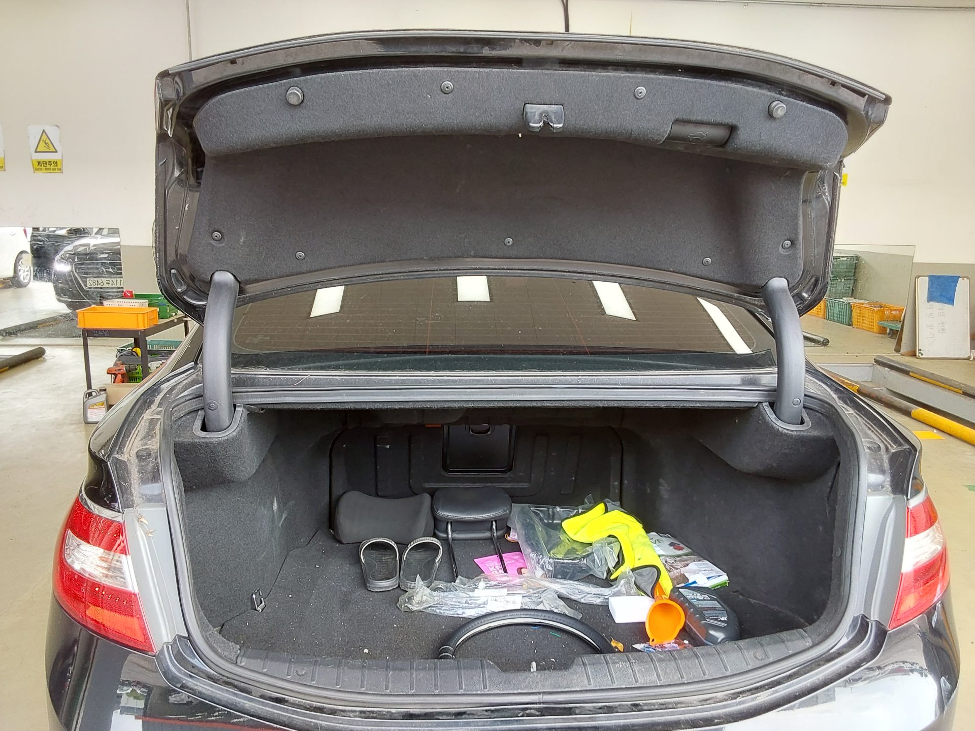 2011 - hyundai grandeur