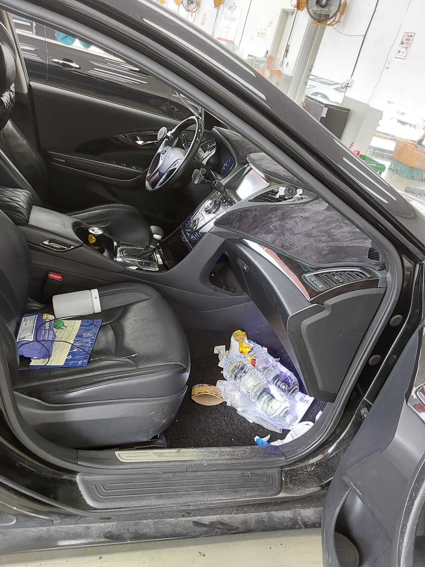 2011 - hyundai grandeur