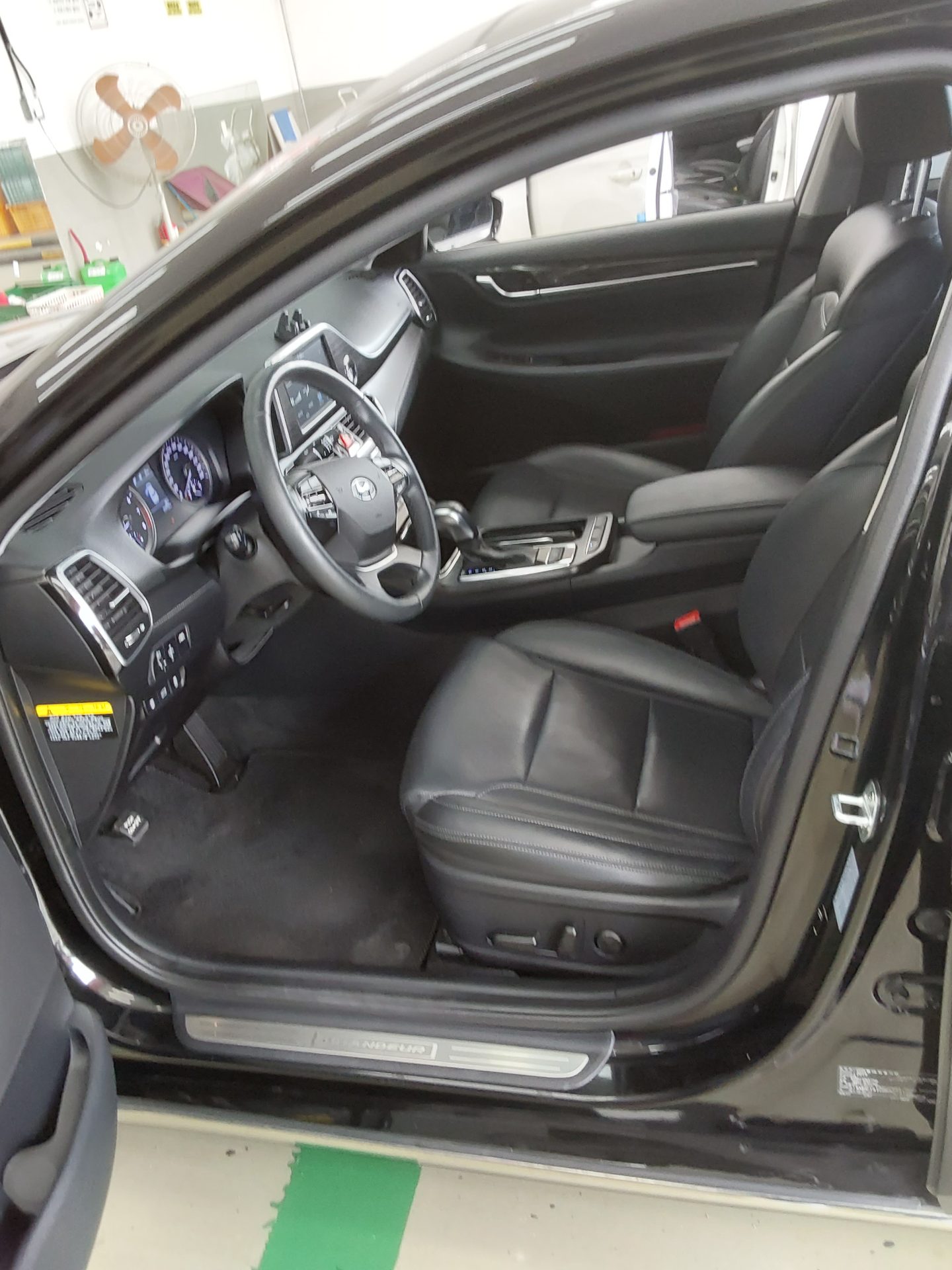 2019 - hyundai grandeur