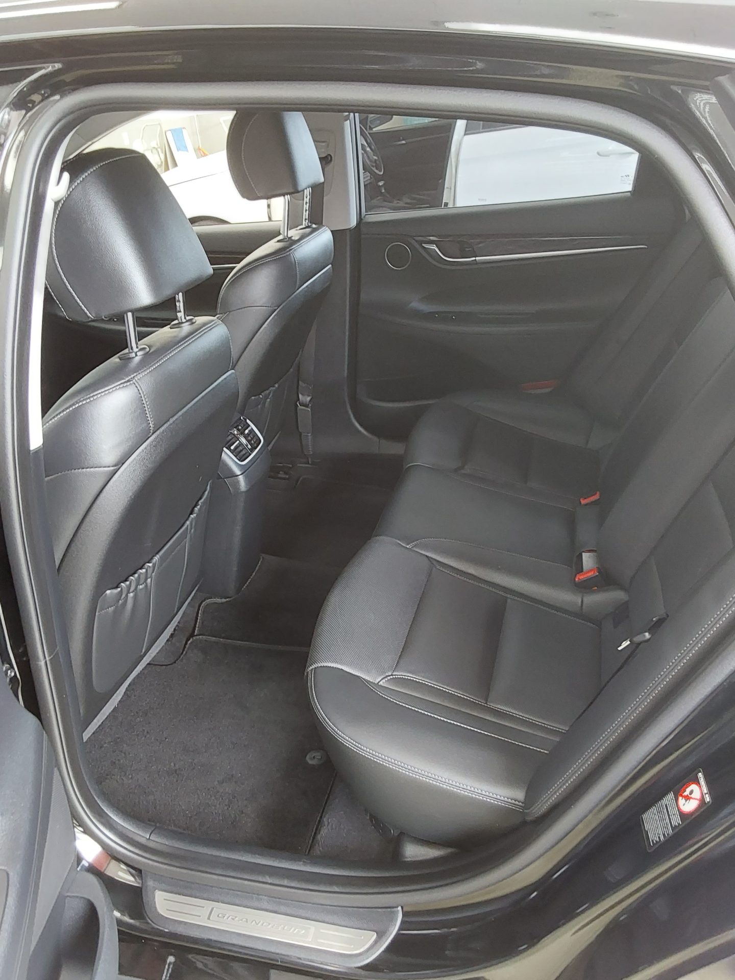 2019 - hyundai grandeur