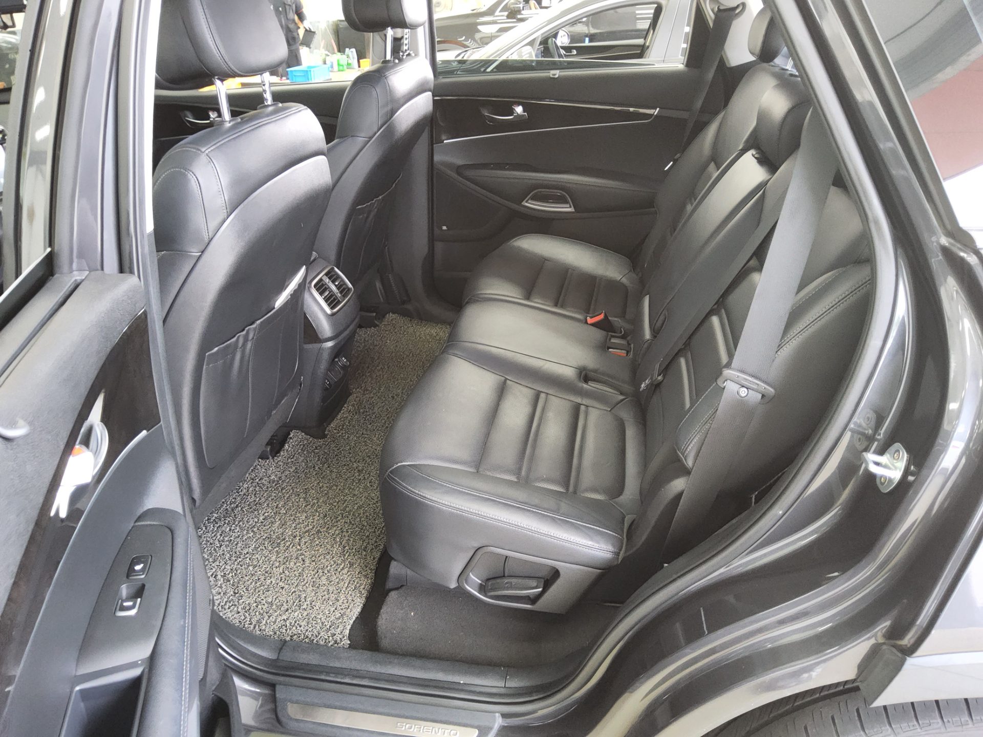 2016 - kia sorento