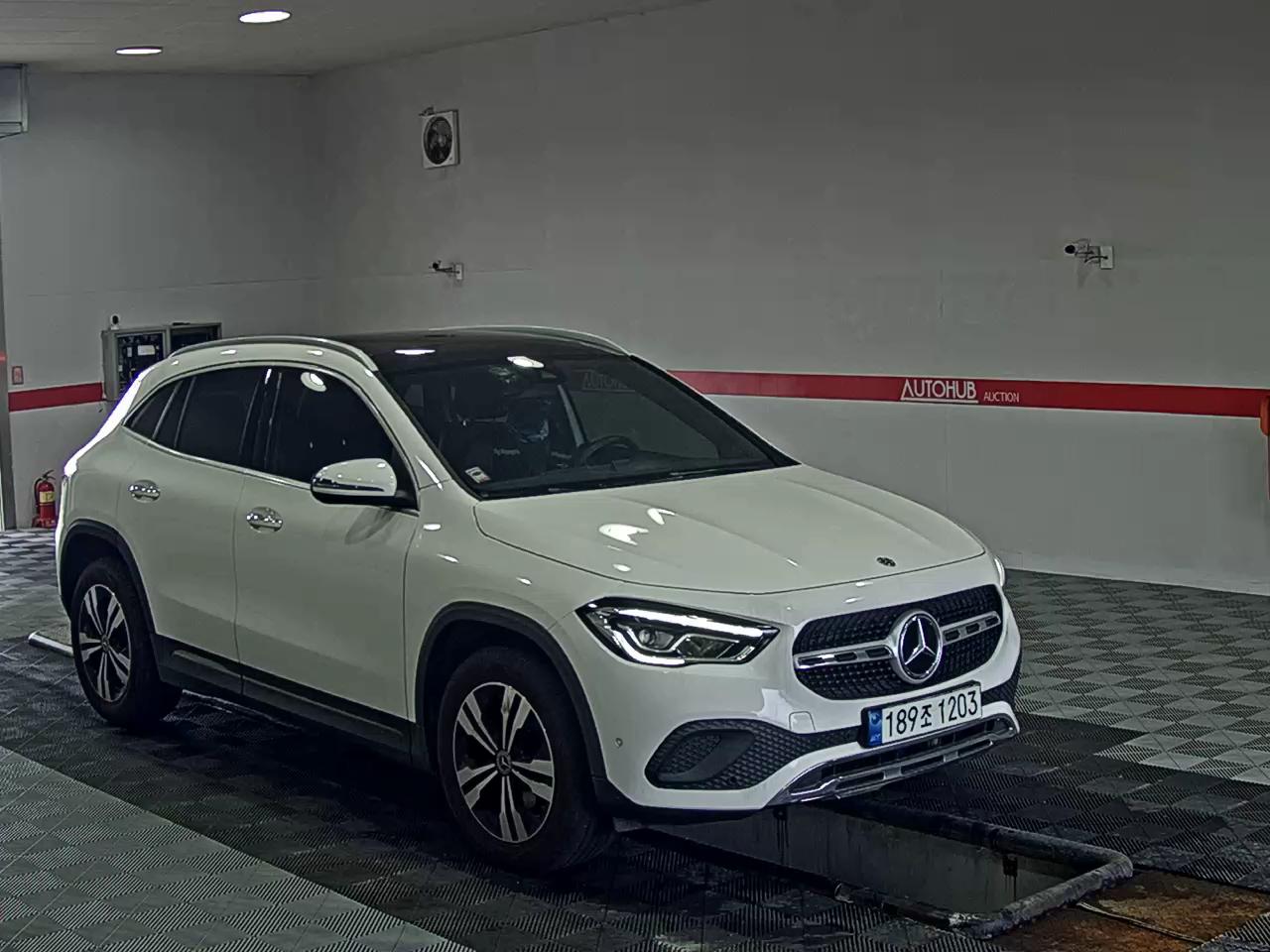2021 - mercedes-benz gla 220