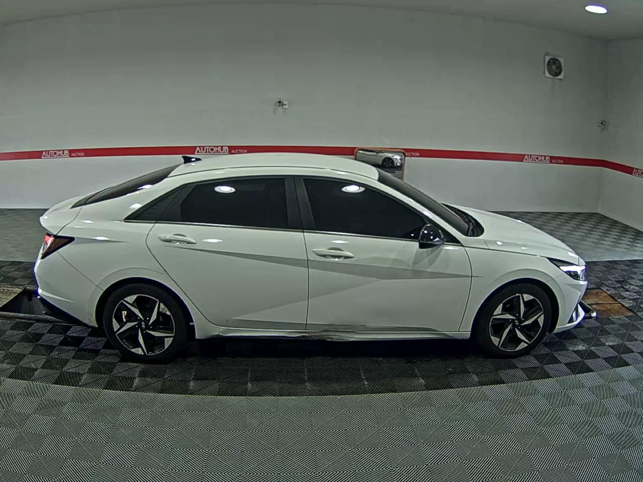 2021 - hyundai avante