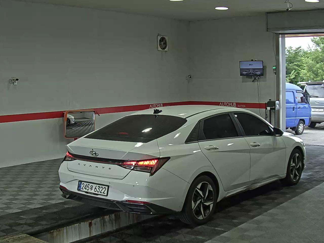 2021 - hyundai avante