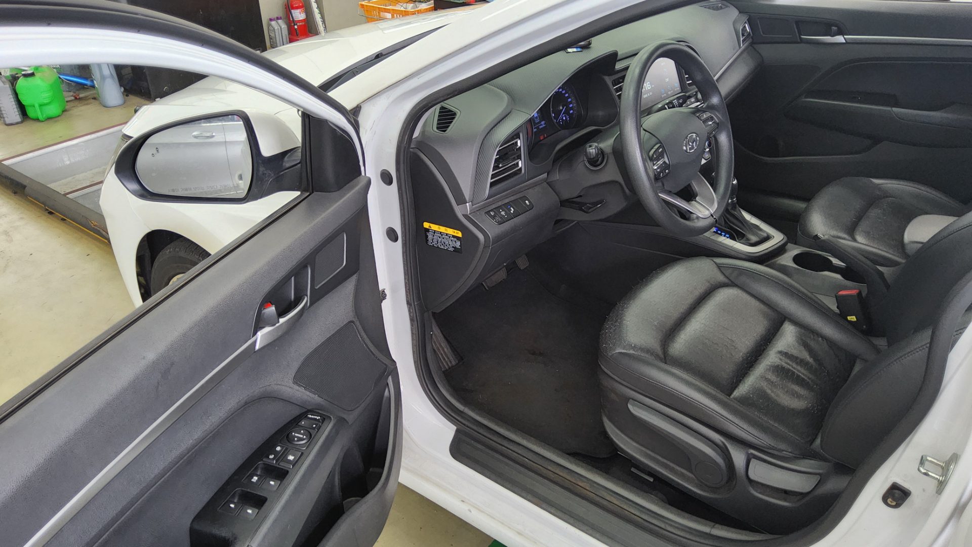 2019 - hyundai avante