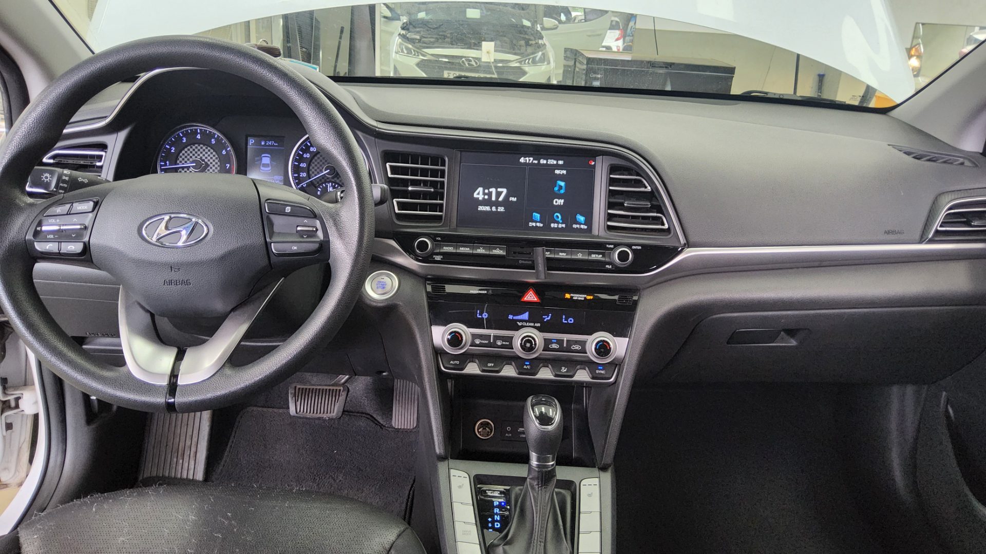2019 - hyundai avante