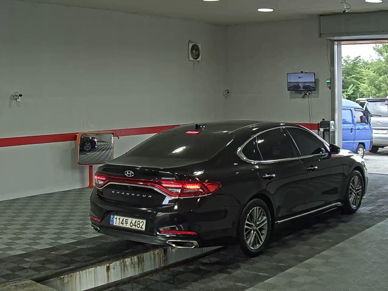 2019 - hyundai grandeur