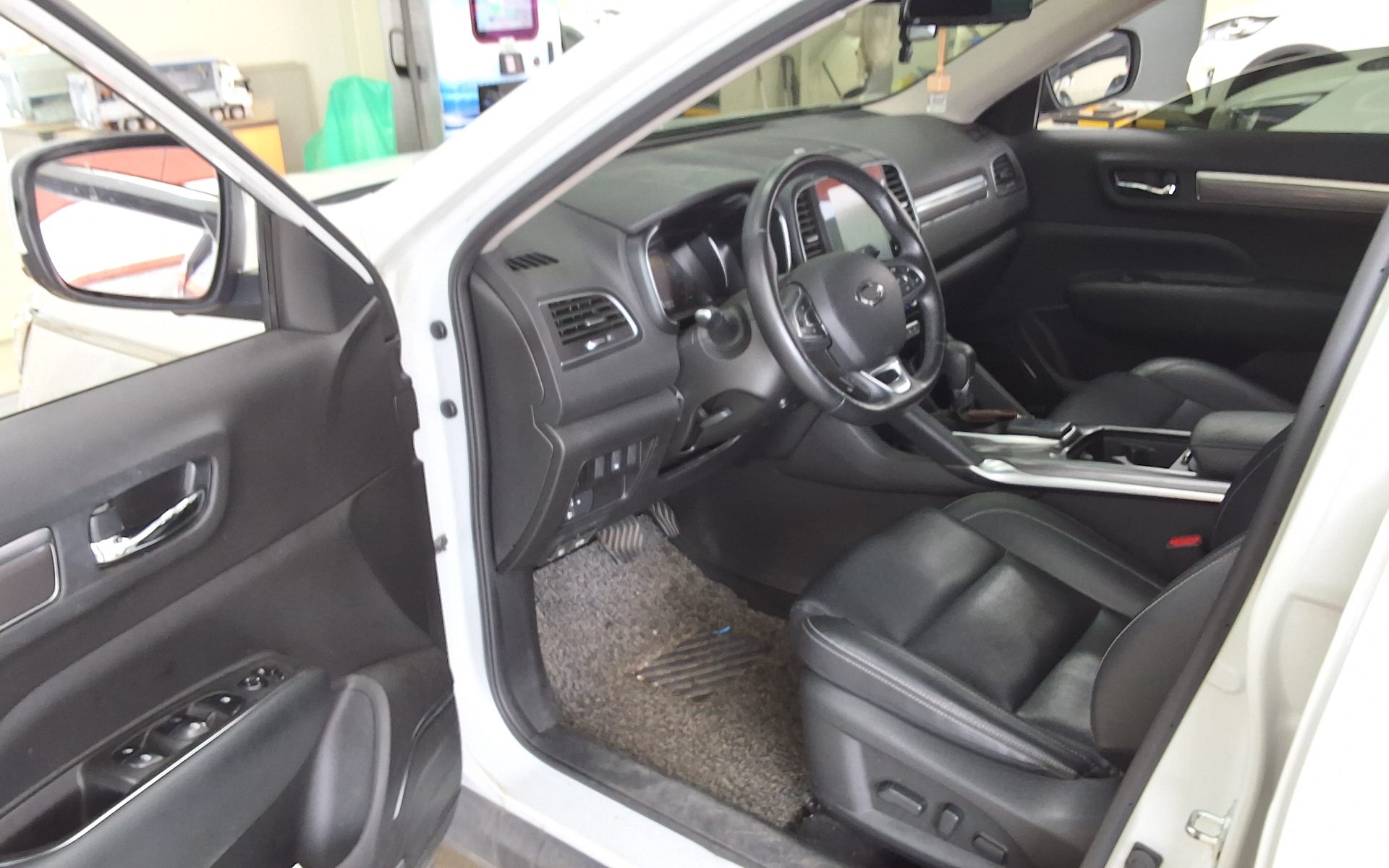 2018 - renault qm6