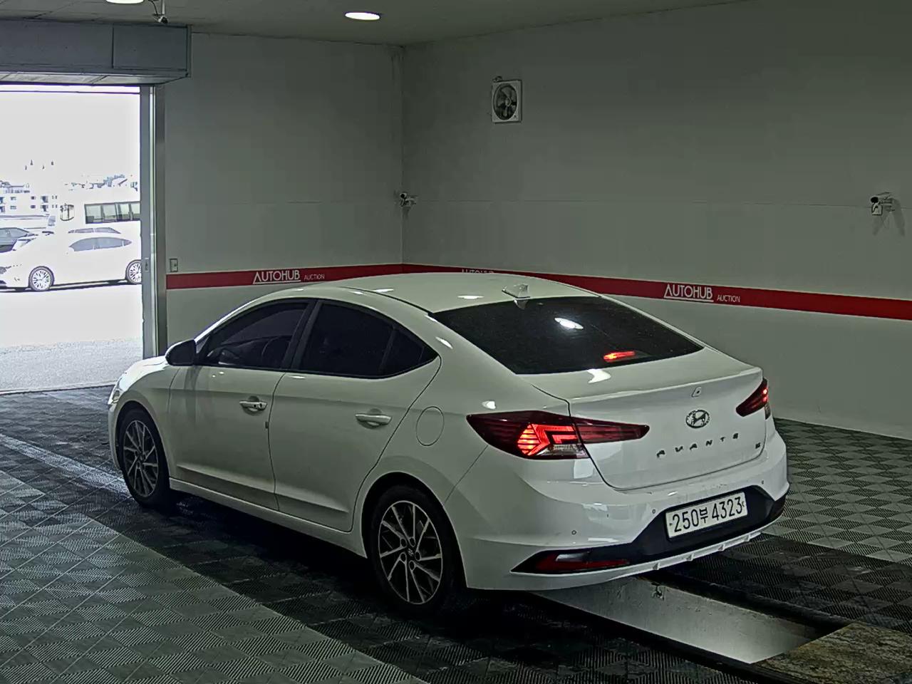 2019 - hyundai avante