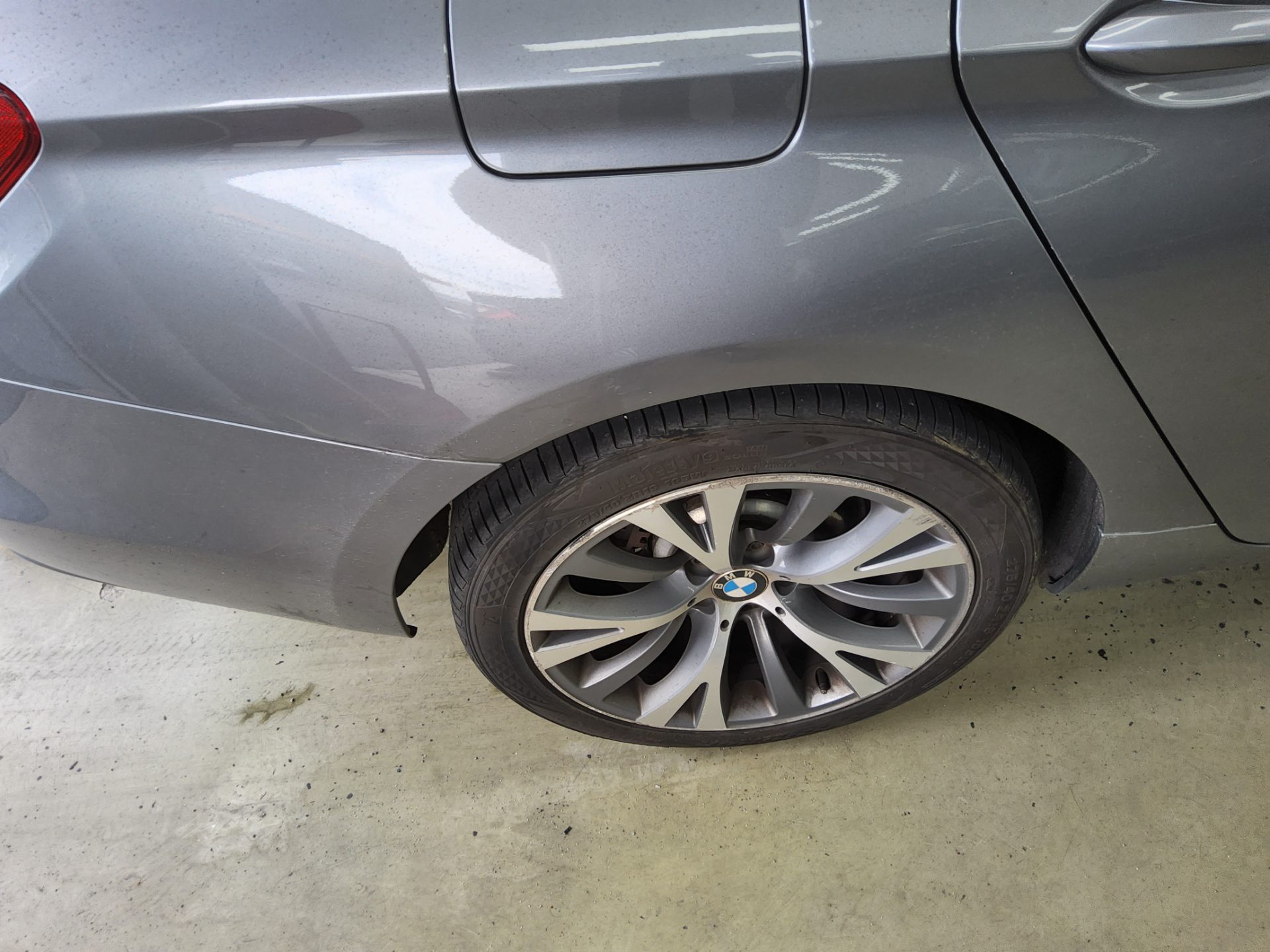2013 - bmw gran turismo