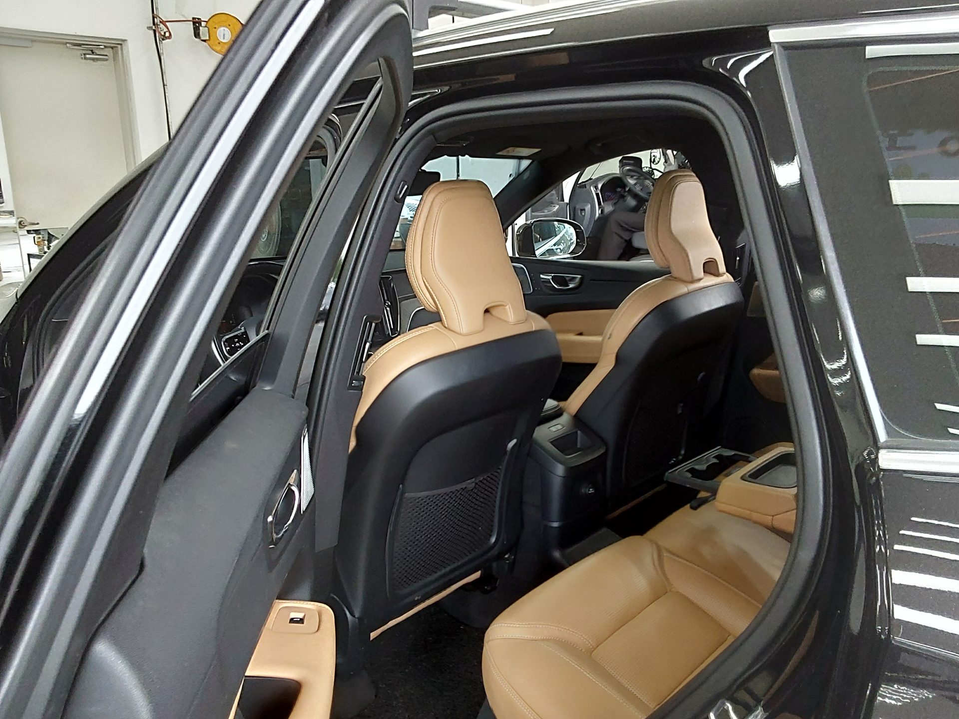 2019 - volvo xc60