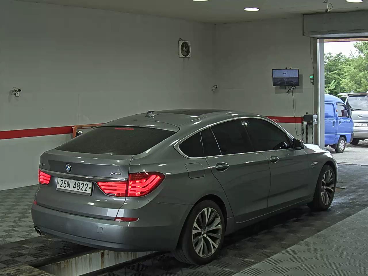 2013 - bmw gran turismo