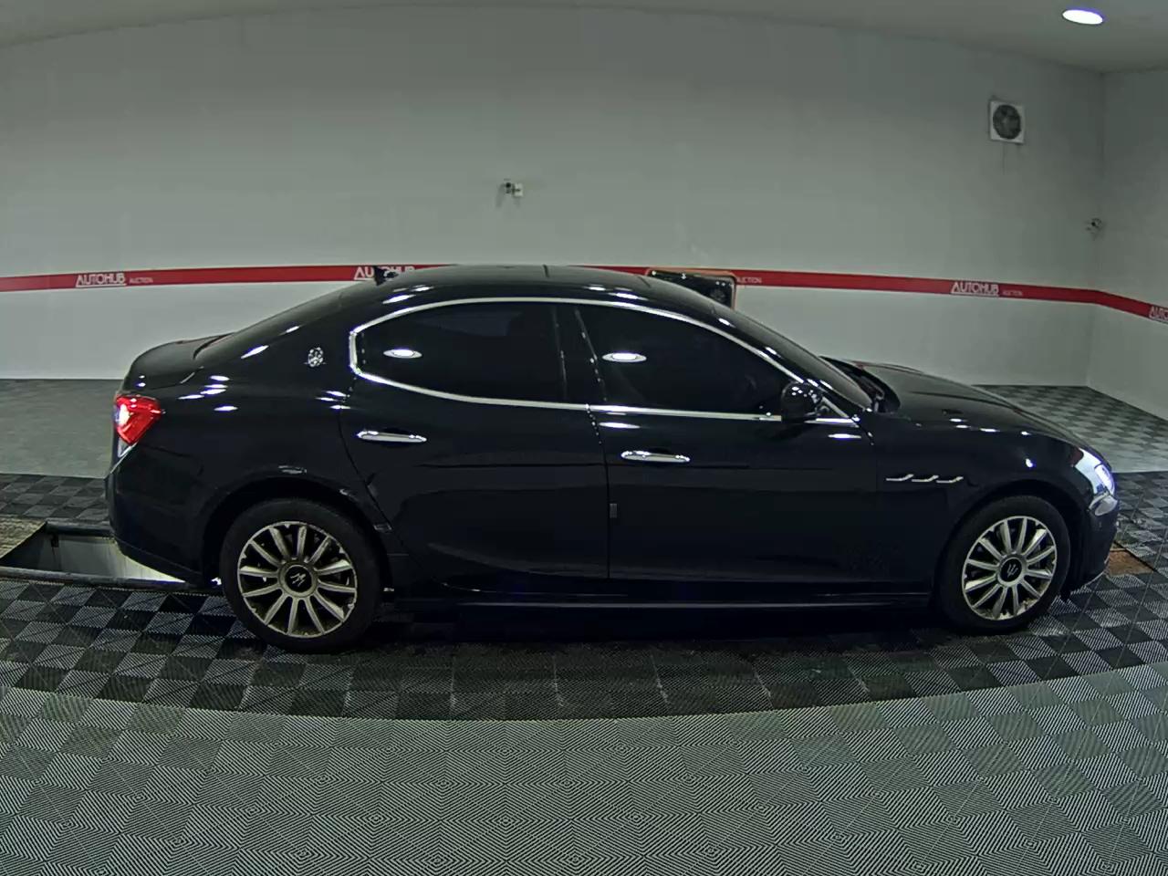 2015 - maserati ghibli