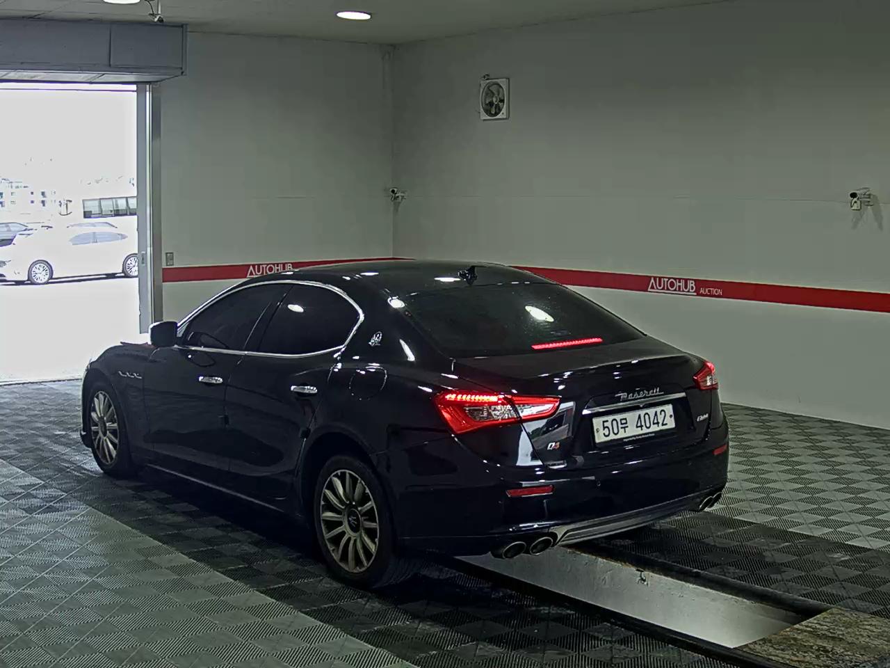 2015 - maserati ghibli