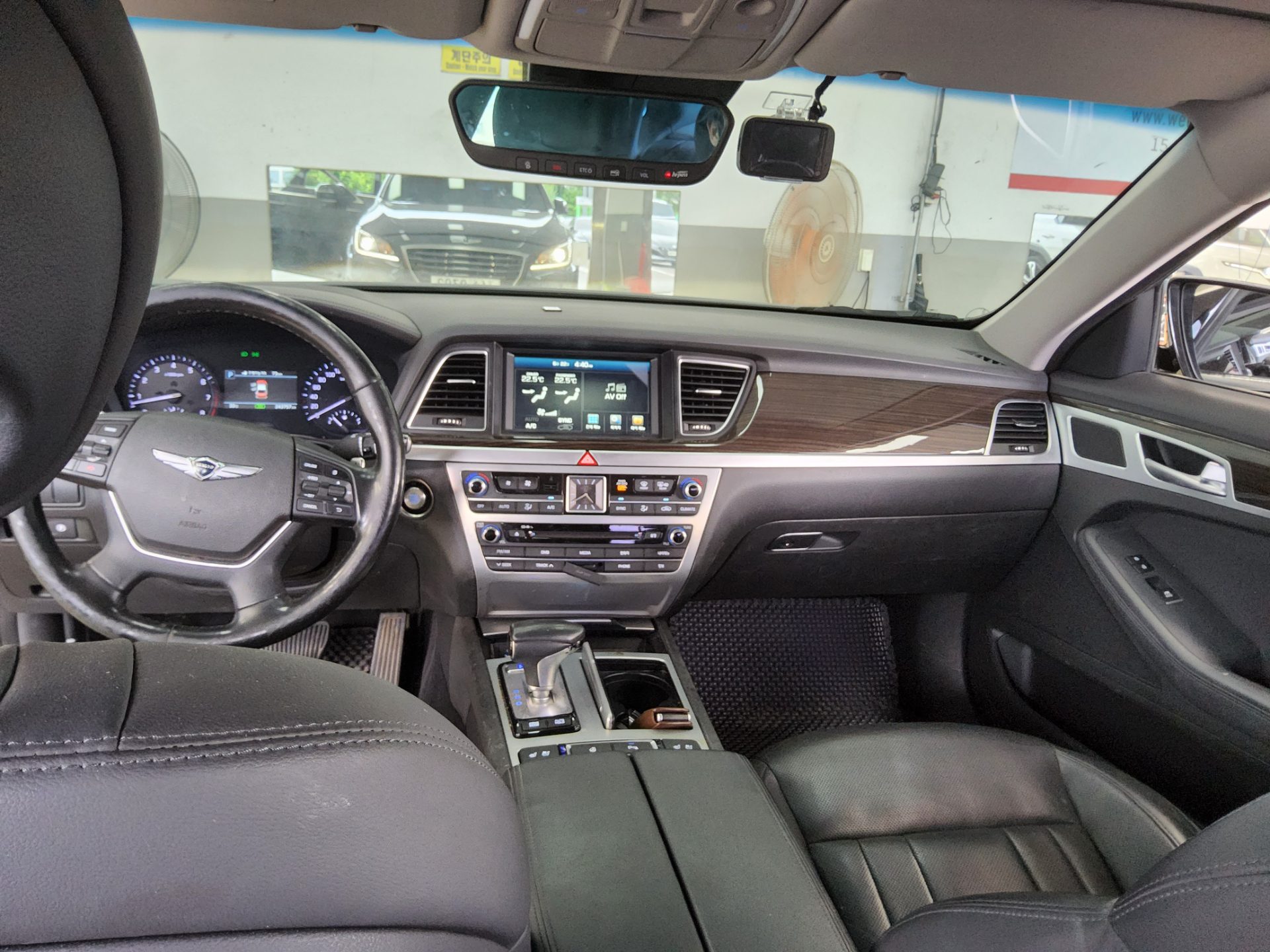 2017 - genesis g80