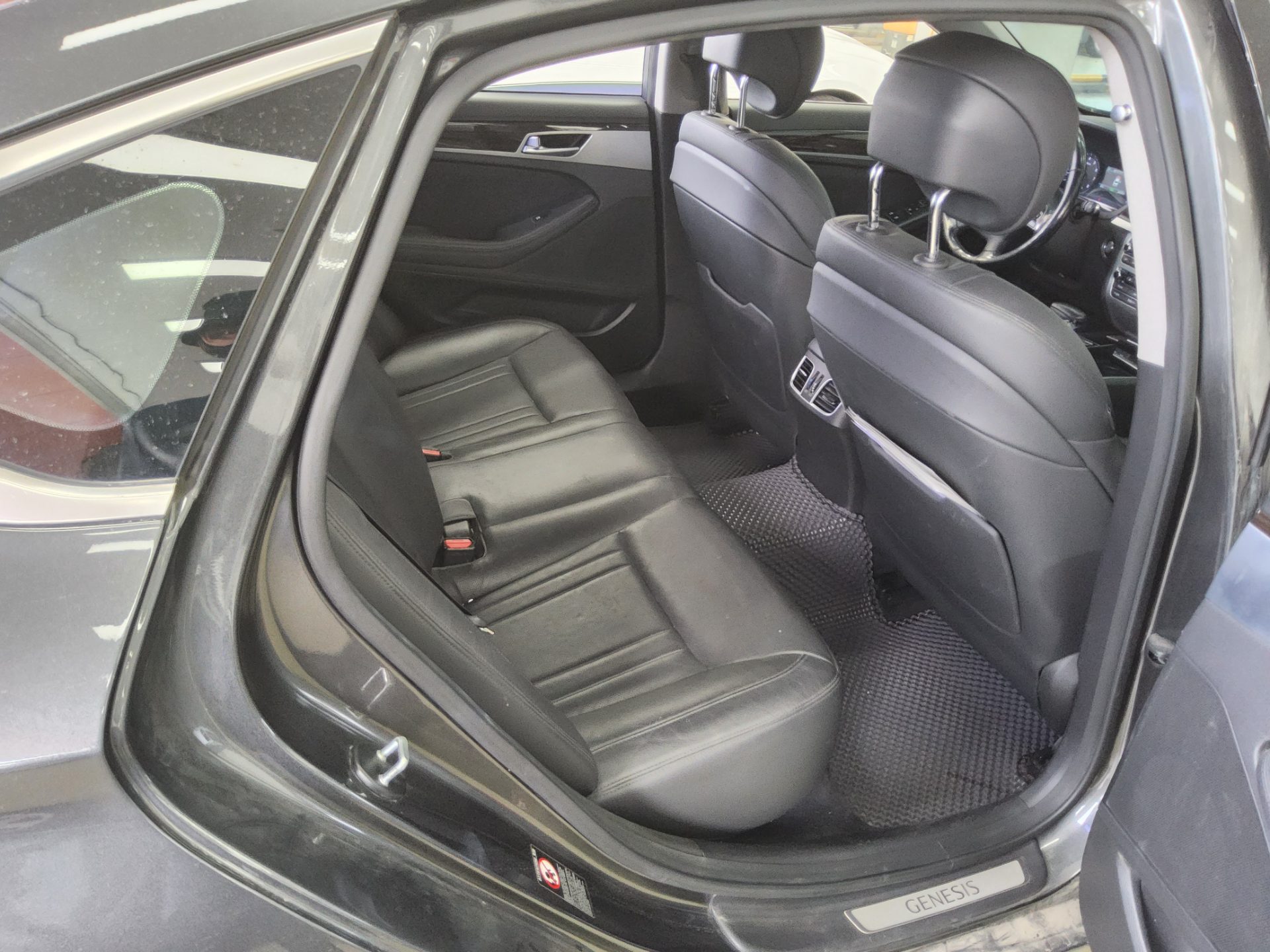 2017 - genesis g80