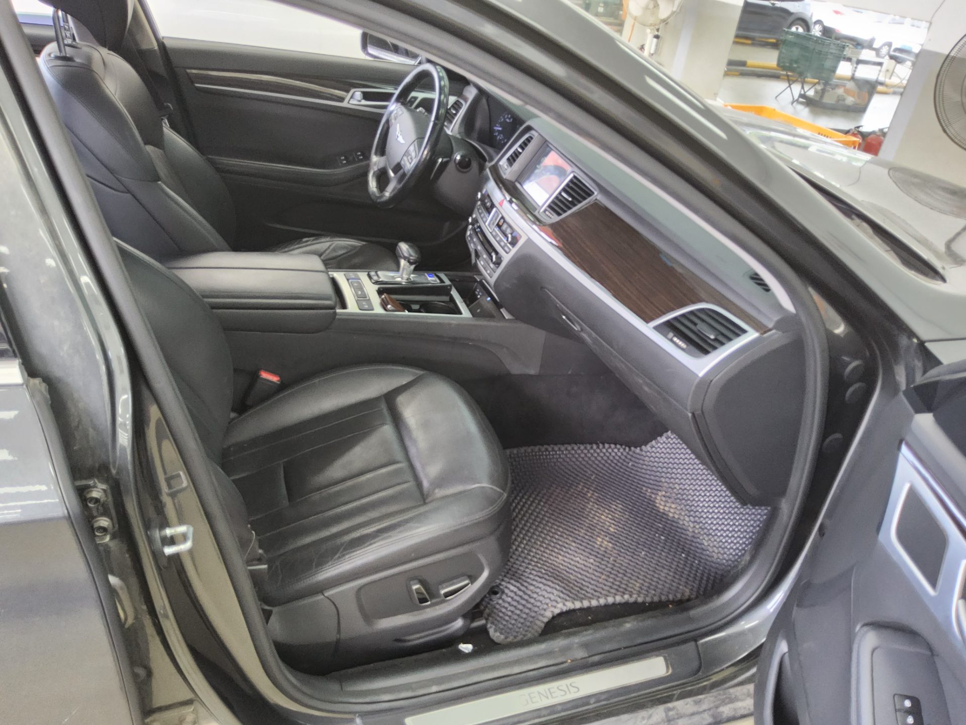 2017 - genesis g80