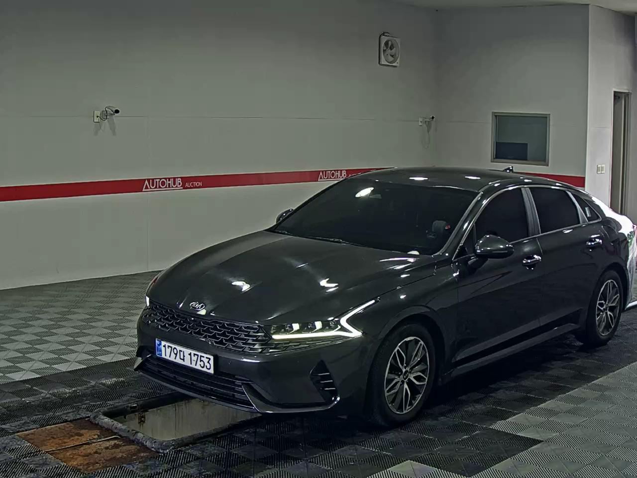 2021 - kia k5