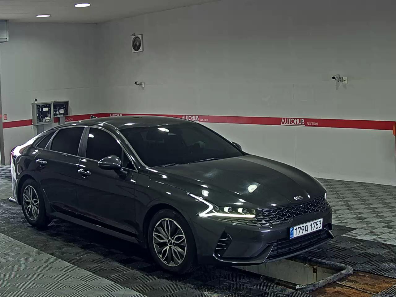 2021 - kia k5