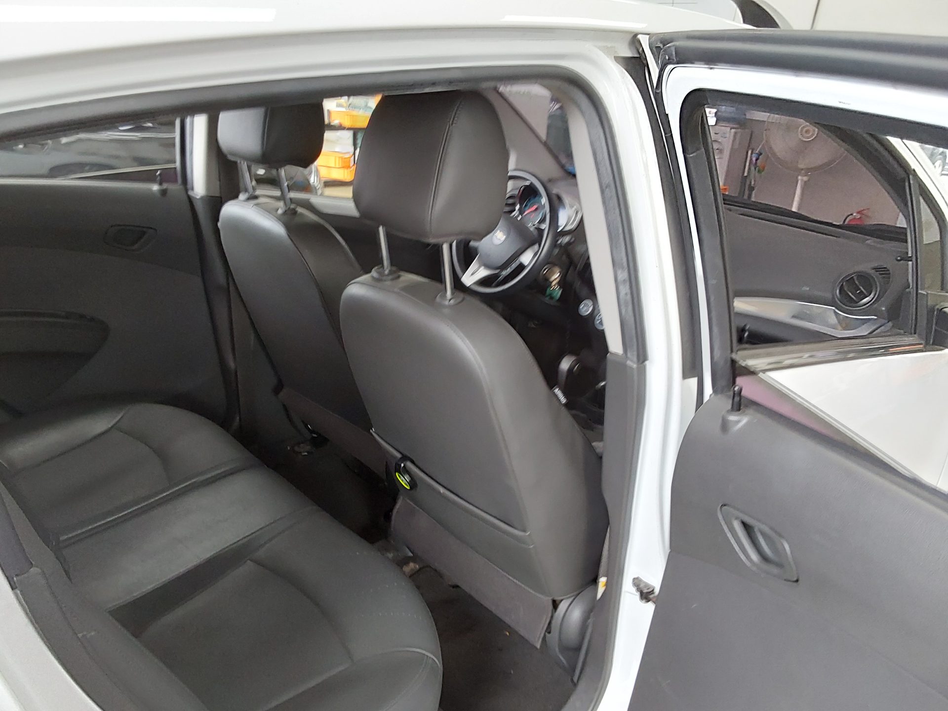 2015 - chevrolet spark