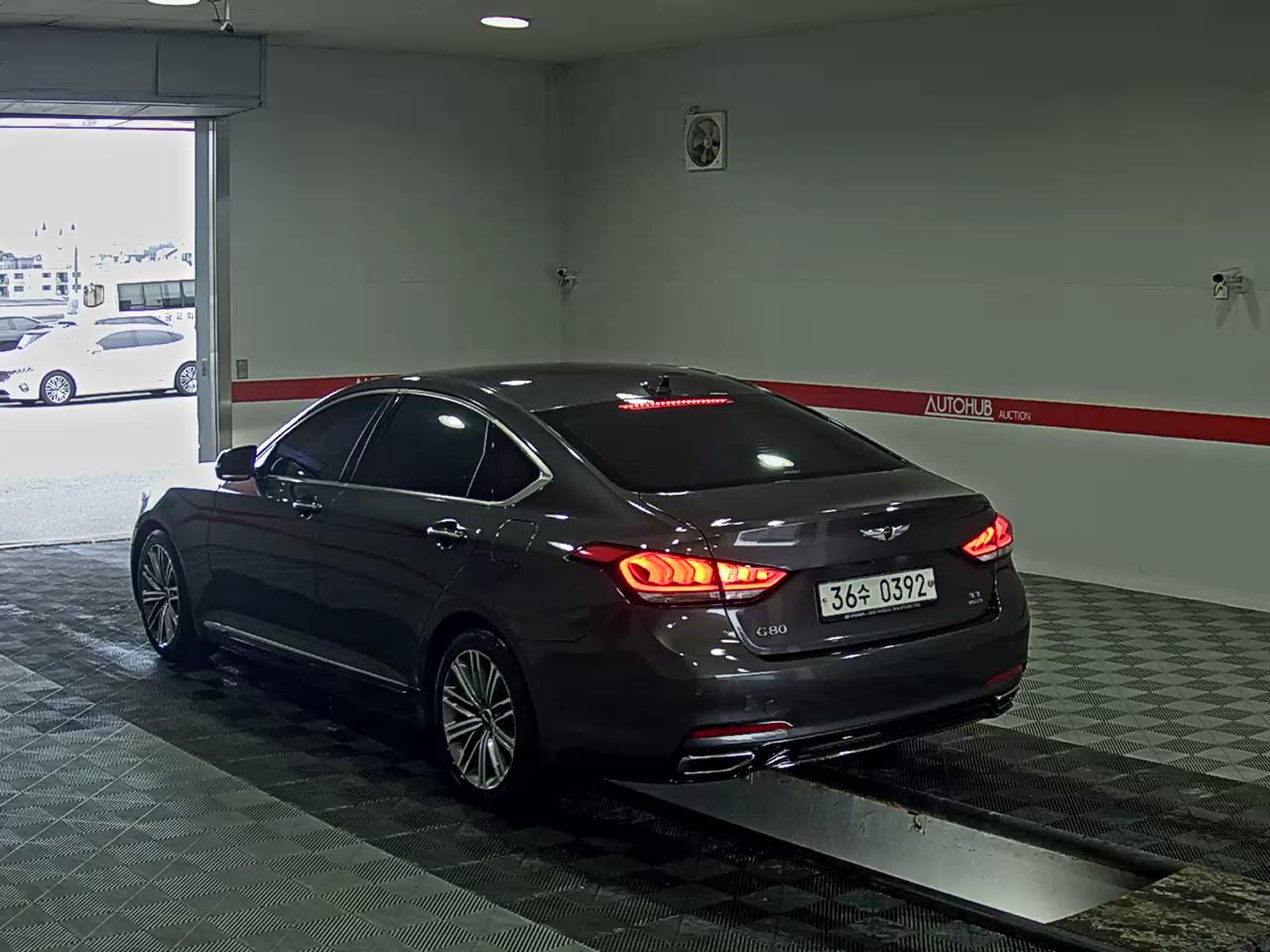 2017 - genesis g80