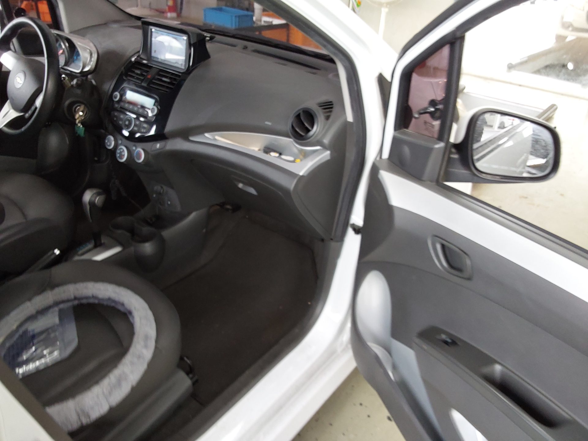 2015 - chevrolet spark