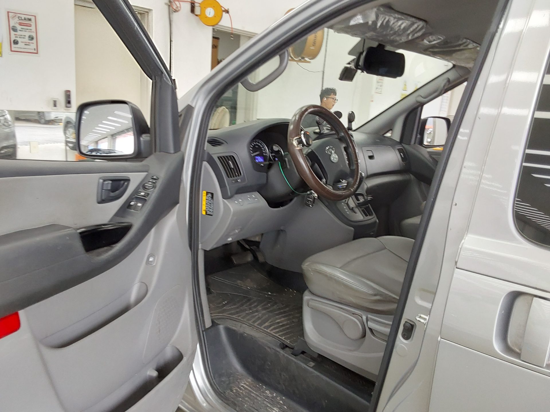 2021 - hyundai grand starex