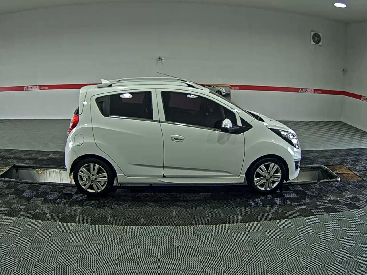 2015 - chevrolet spark