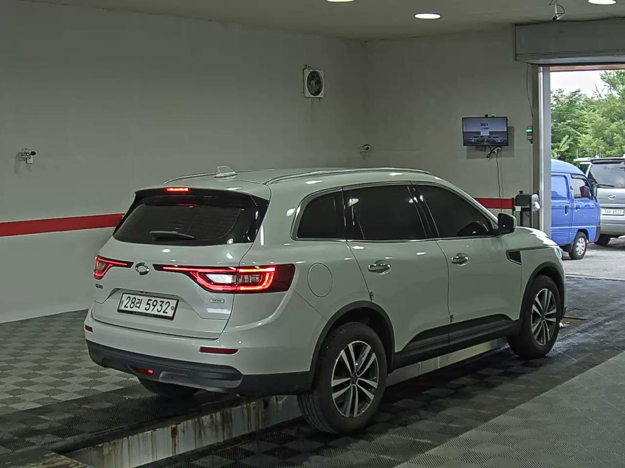 2018 - renault qm6