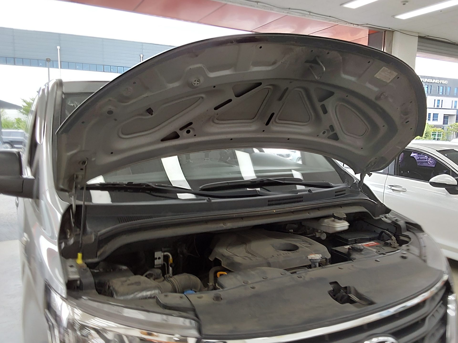 2021 - hyundai grand starex