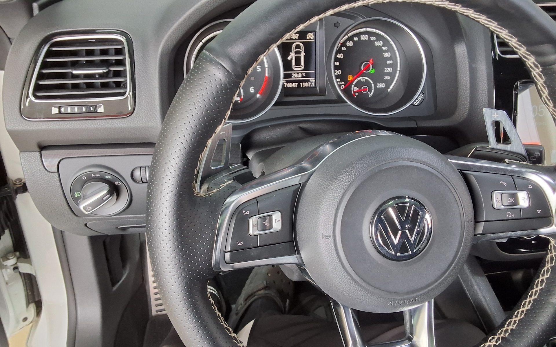 2015 - volkswagen scirocco