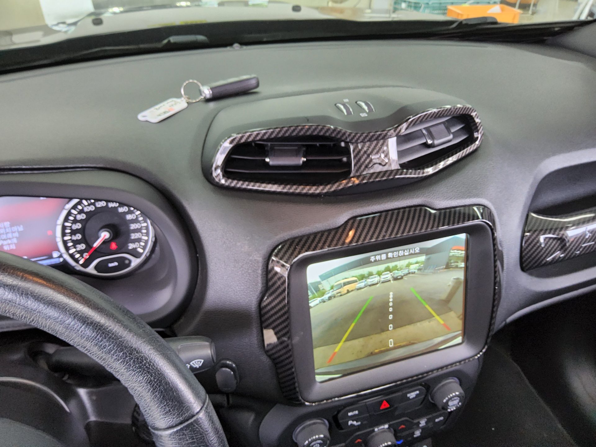 2020 - jeep renegade