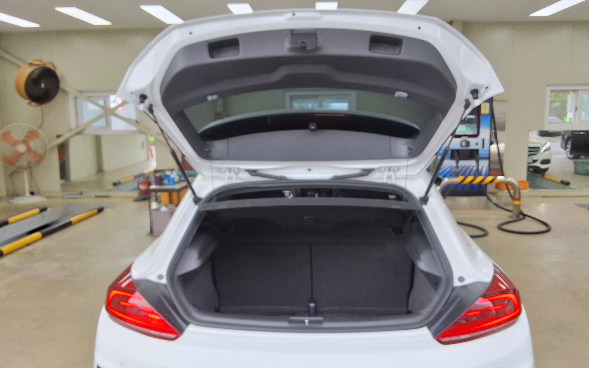 2015 - volkswagen scirocco