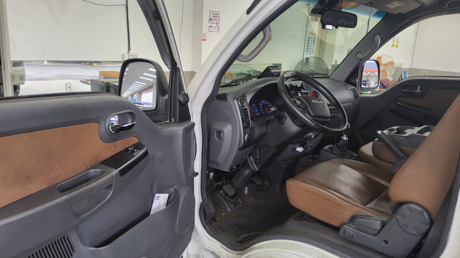 2022 - kia bongo
