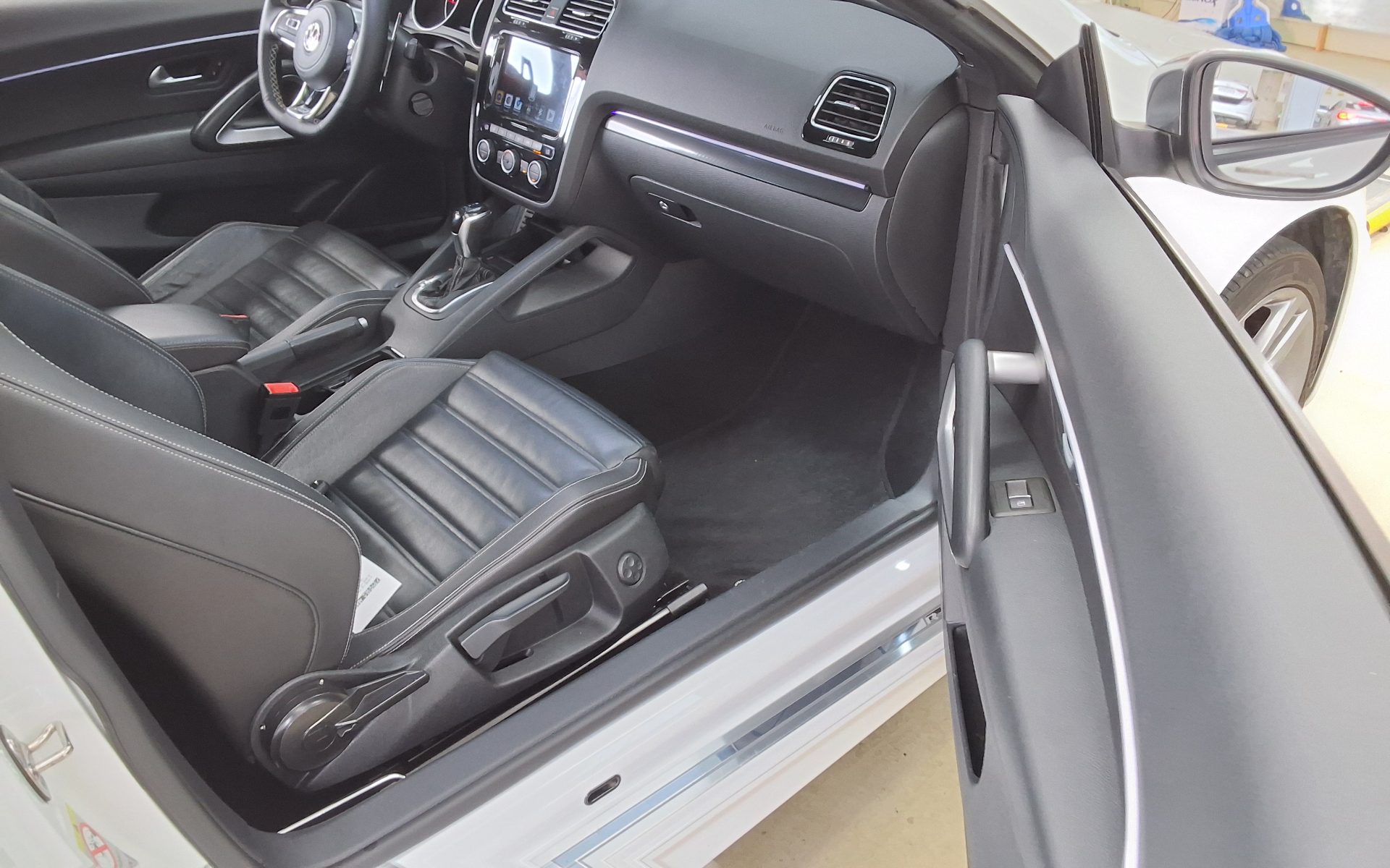2015 - volkswagen scirocco