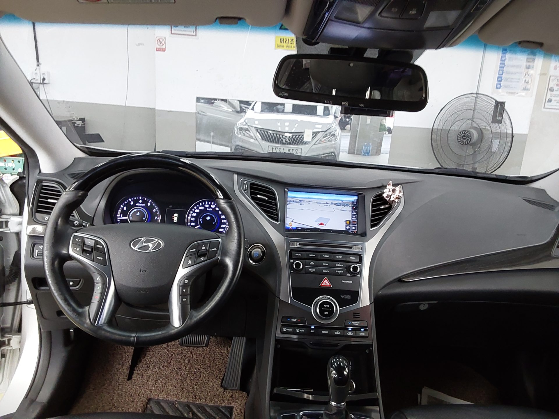 2015 - hyundai grandeur