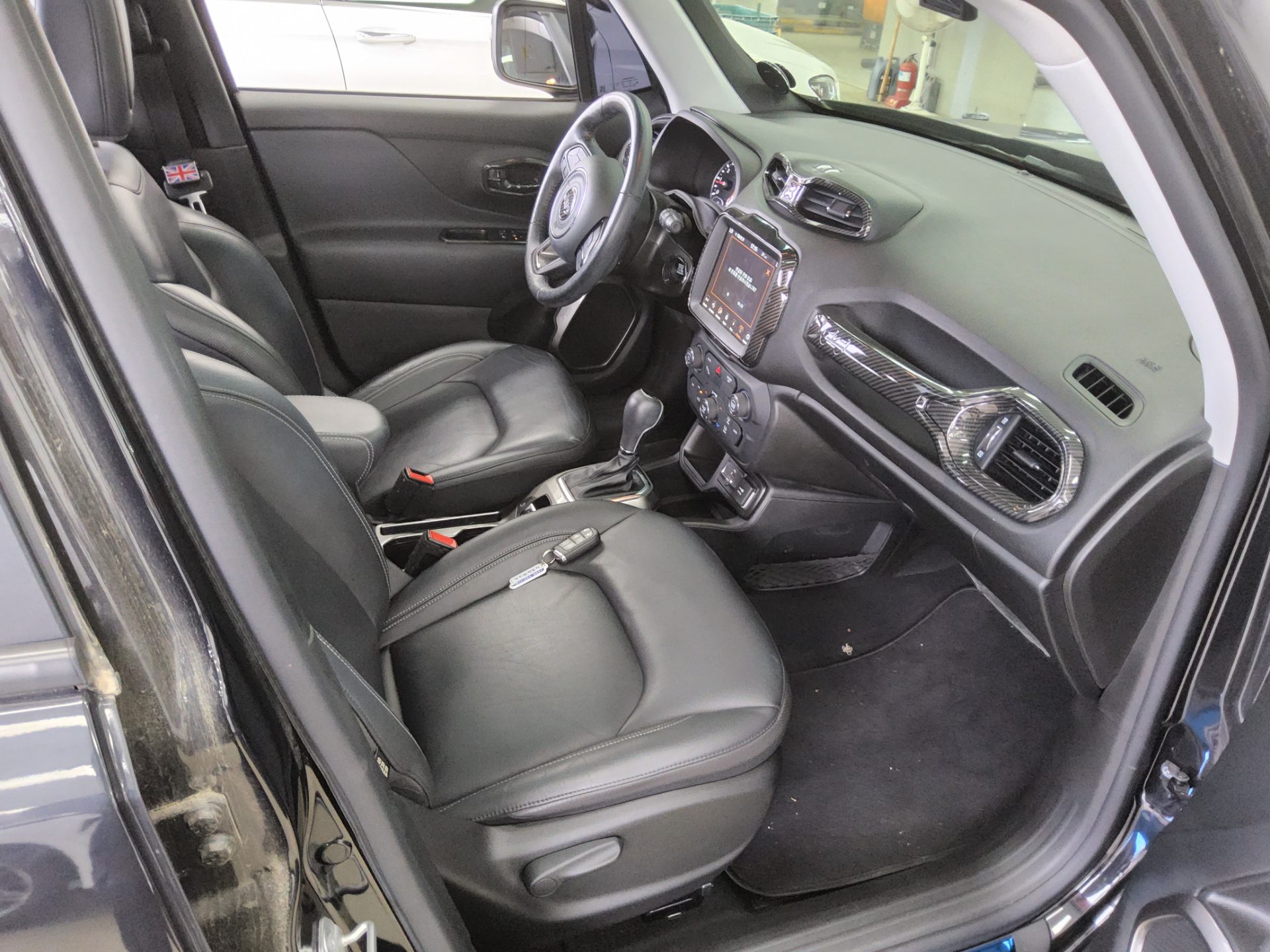 2020 - jeep renegade