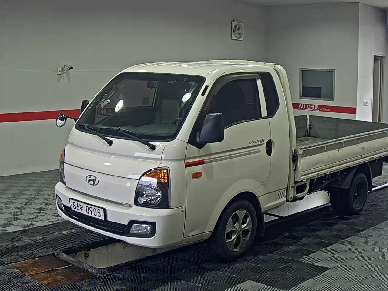 HYUNDAI PORTER II SUPER CAB EXTRA WHEELBASE
