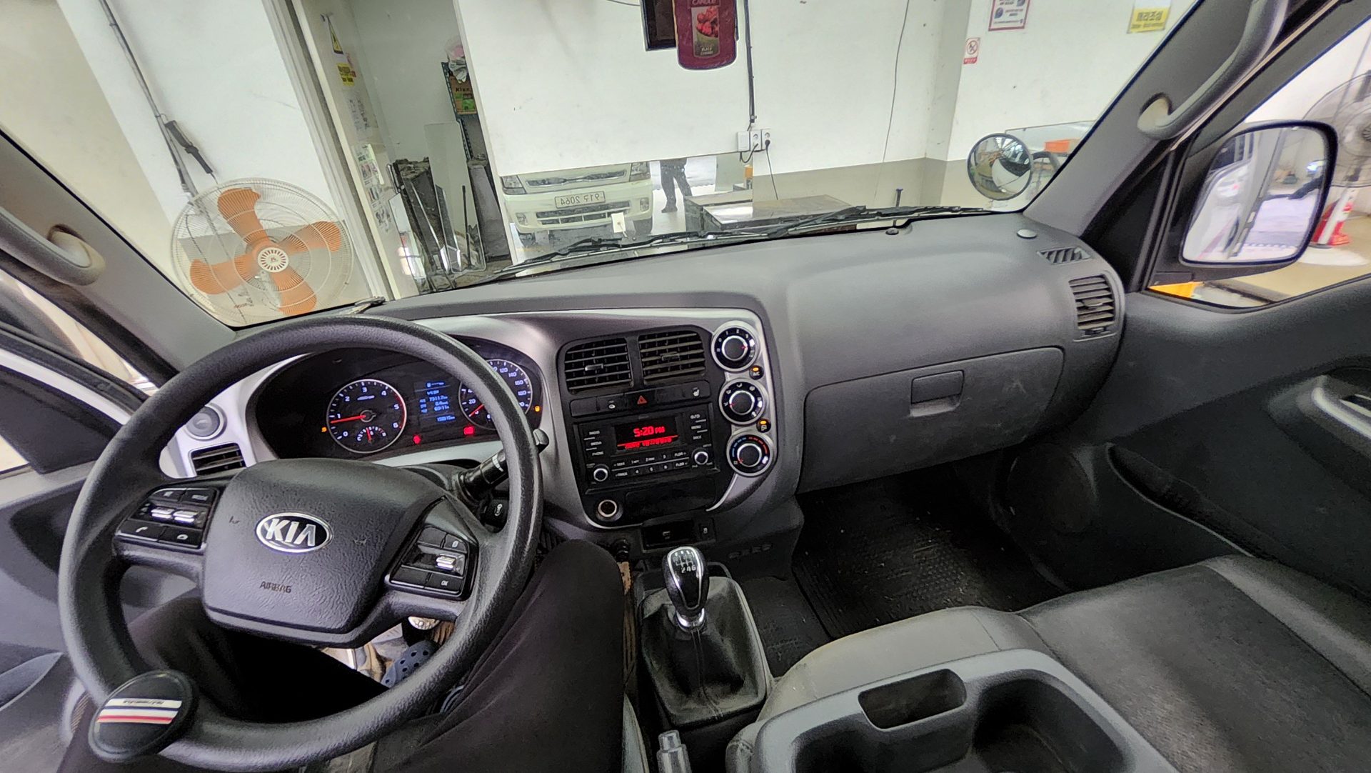 2021 - kia bongo