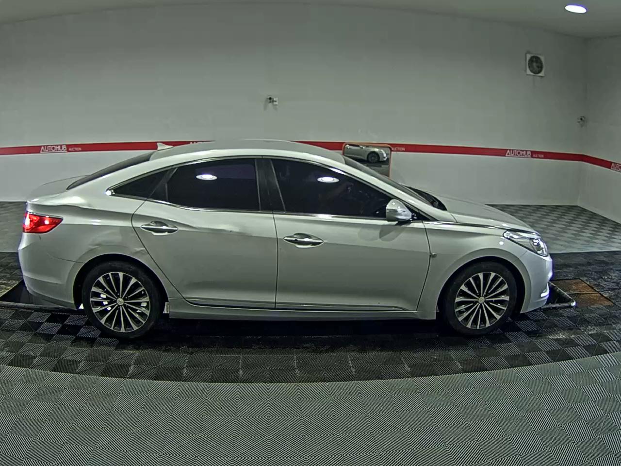 2014 - hyundai grandeur
