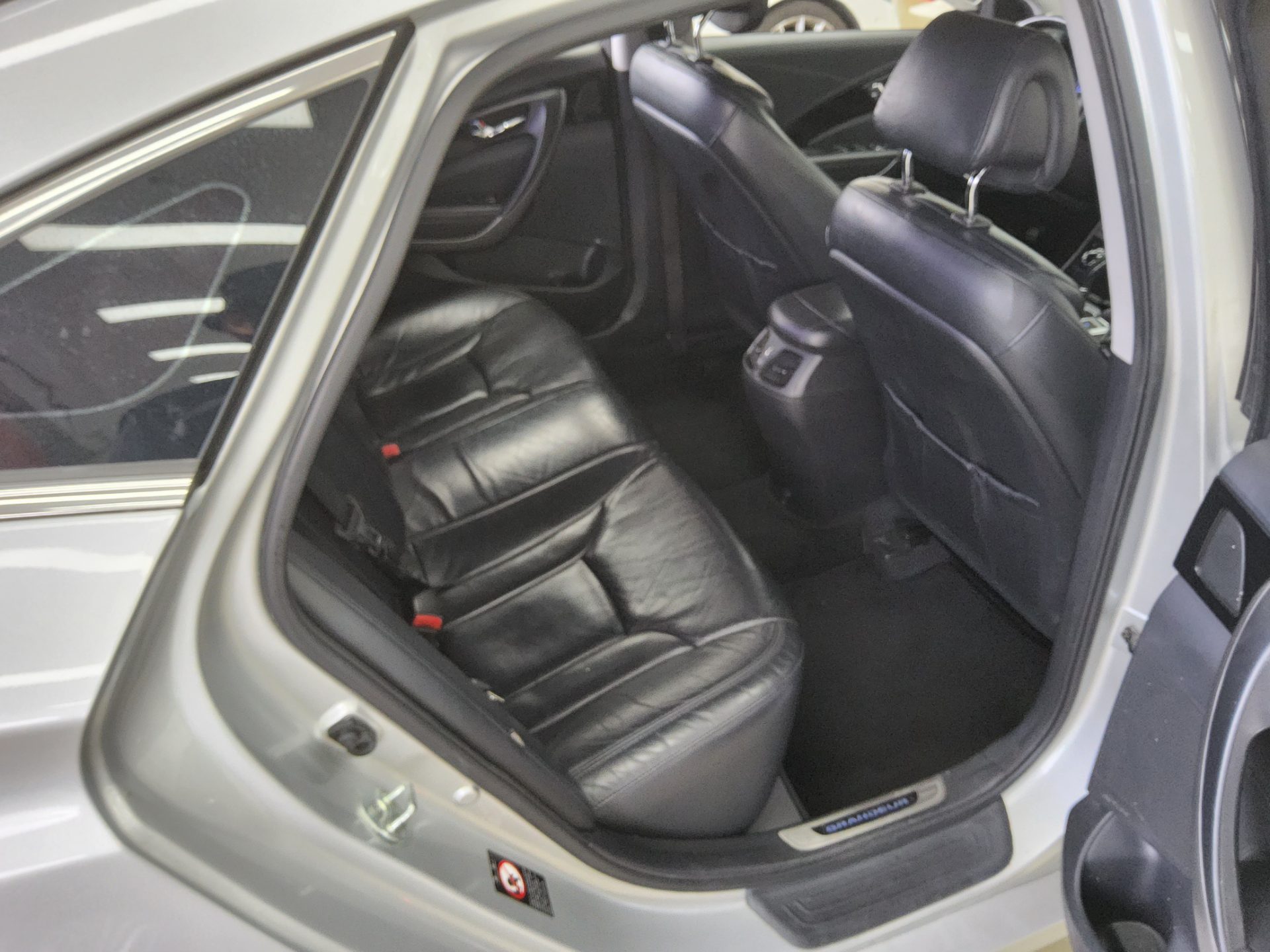 2015 - hyundai grandeur